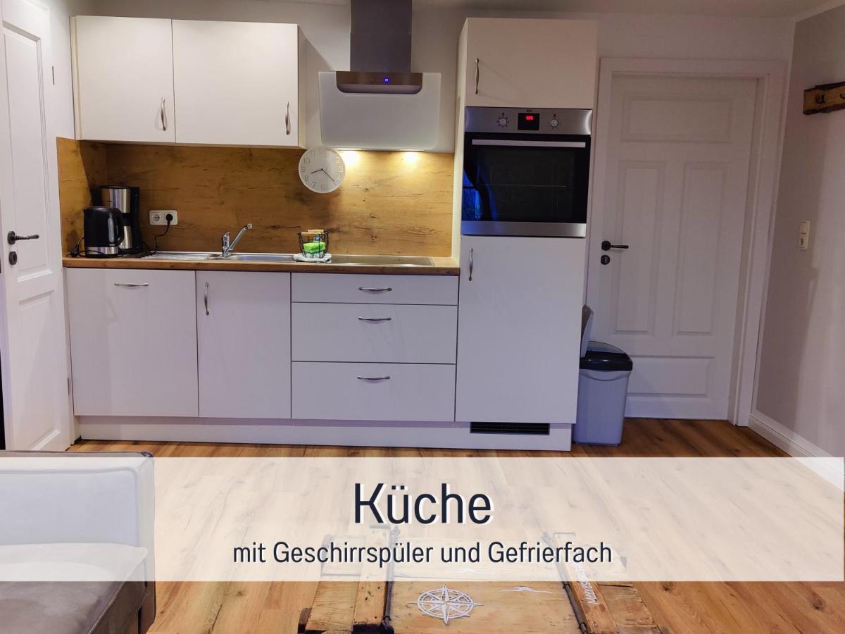 Reetmeer Ferienhaus, Und Ferienzimmer
