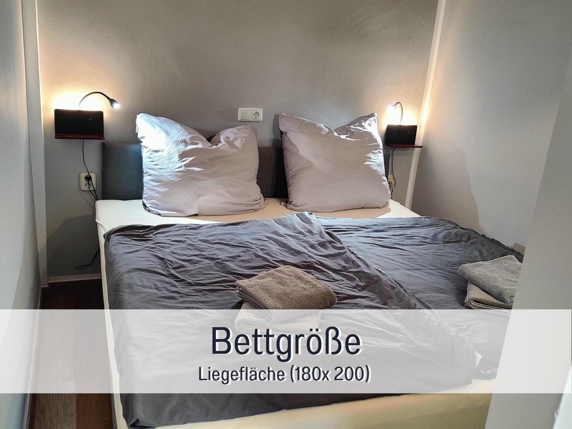 Reetmeer Ferienhaus, Und Ferienzimmer